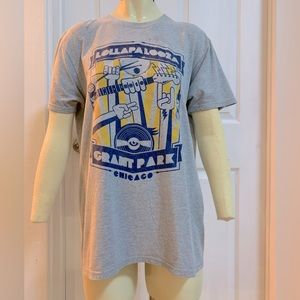 Lollapalooza in Grant Park, Chicago 2010 grey tee